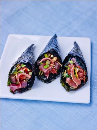 Temaki de tartare de thon au jambon cru et aux tomates confites-image